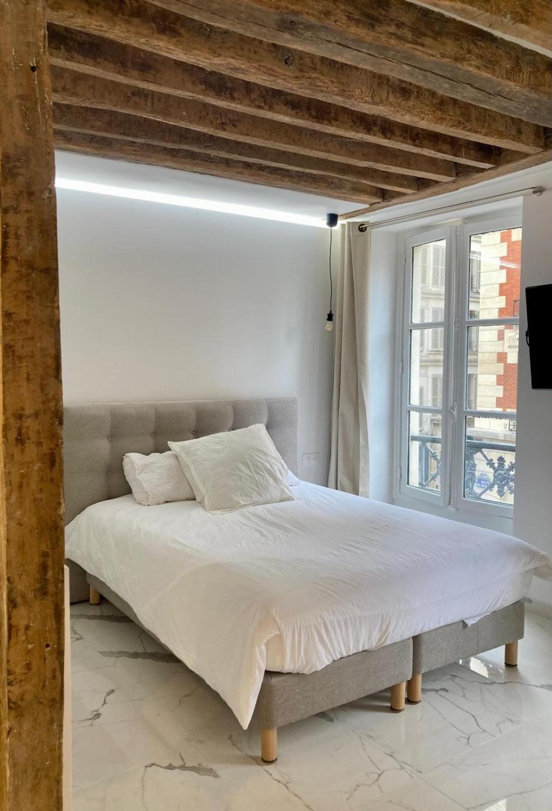 Apartment Comfortable Place Des Vosges - Marais